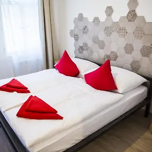 Gregory House Apartmanhotel